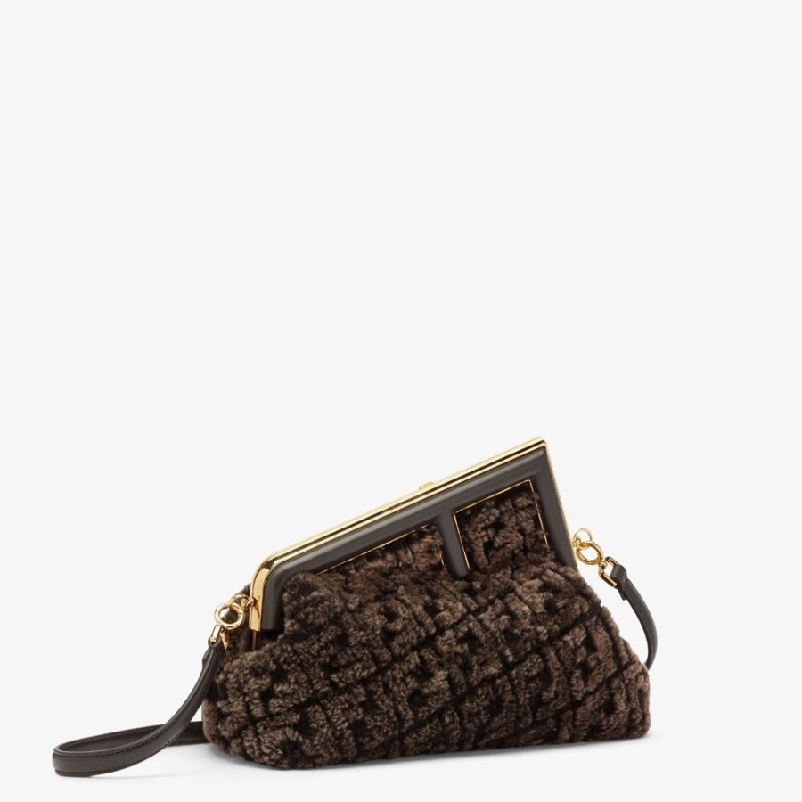 Damen Fendi Clutches & Pochetten | Tasche Aus Schafsleder In Dunkelbraun Mit Ff-Muster