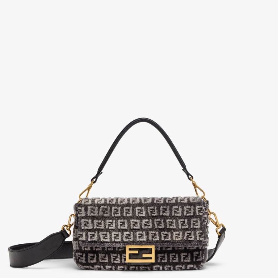 Damen Fendi Schulter- Und Crossbody-Taschen | Tasche Aus Nerzpelz In Grau Mit Ff-Muster