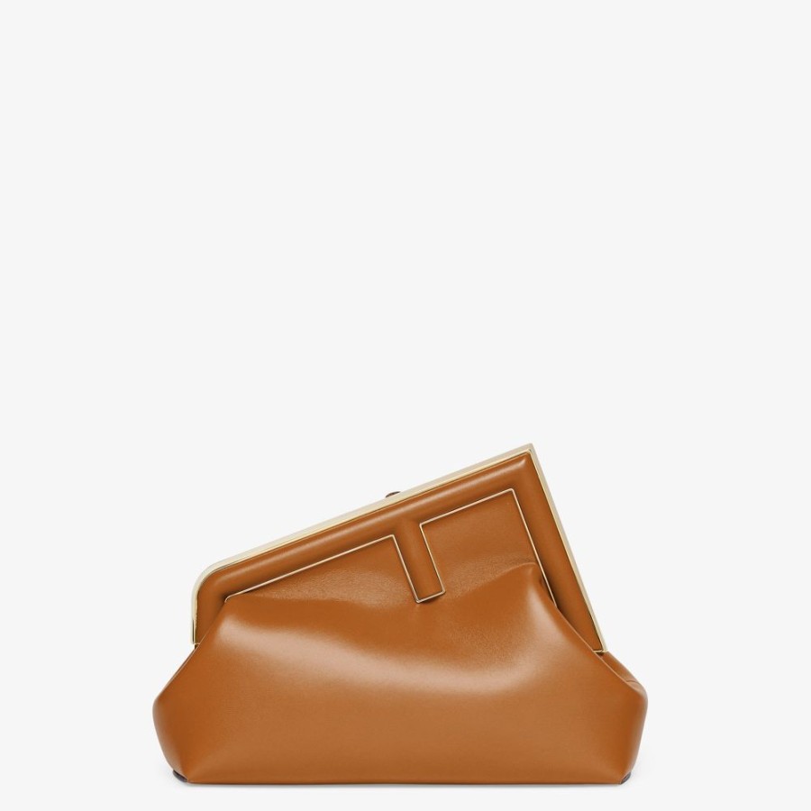 Damen Fendi Clutches & Pochetten | Tasche Aus Leder In Braun