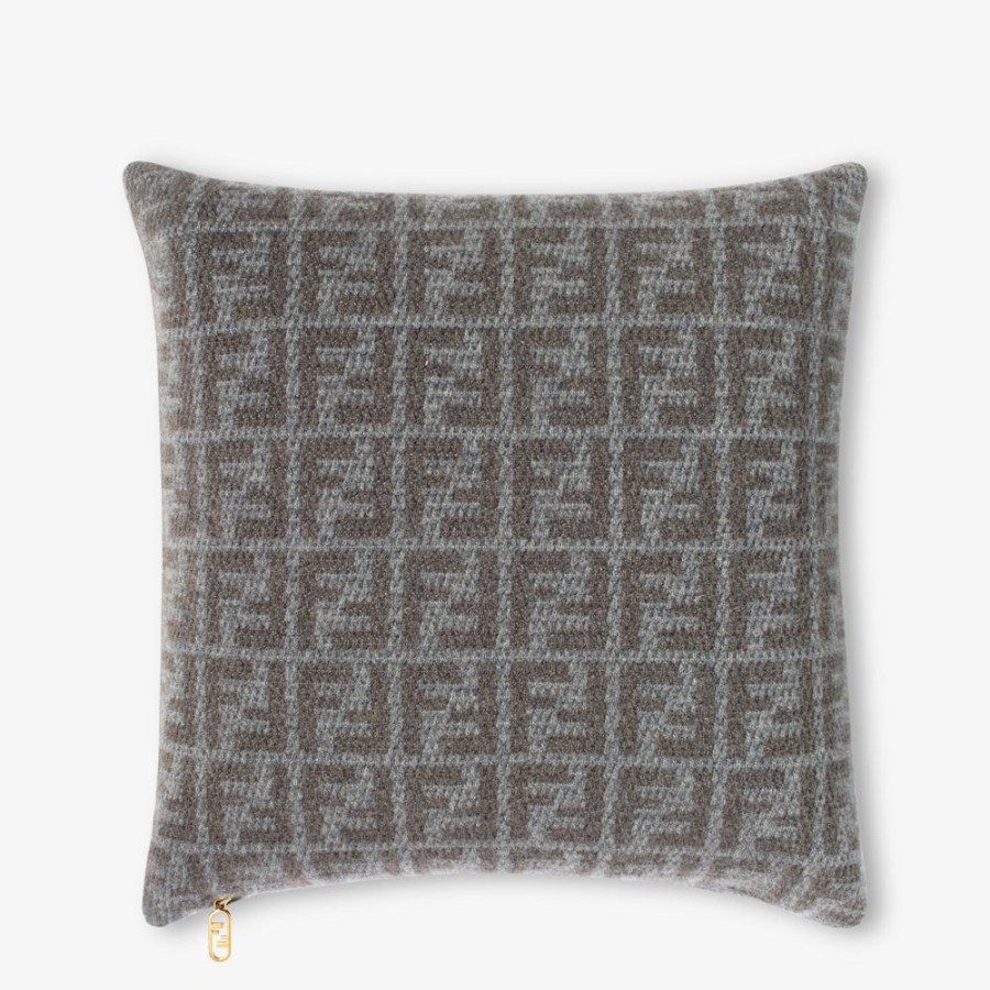 Home Decor & Lifestyle Fendi Textile Accessoires | Kissen Aus Kaschmir In Grau