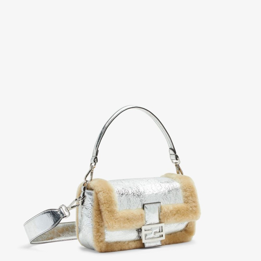 Damen Fendi Schulter- Und Crossbody-Taschen | Tasche Aus Schaffell In Silberfarben Mit Craquele-Optik