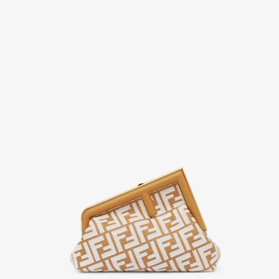 Damen Fendi Clutches & Pochetten | Tasche Aus Raffia-Bast Mit Ff-Muster Aus Gobelingewebe In Weis