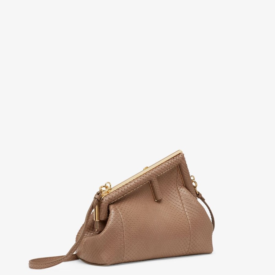 Damen Fendi Clutches & Pochetten | Tasche Aus Pythonleder In Beige