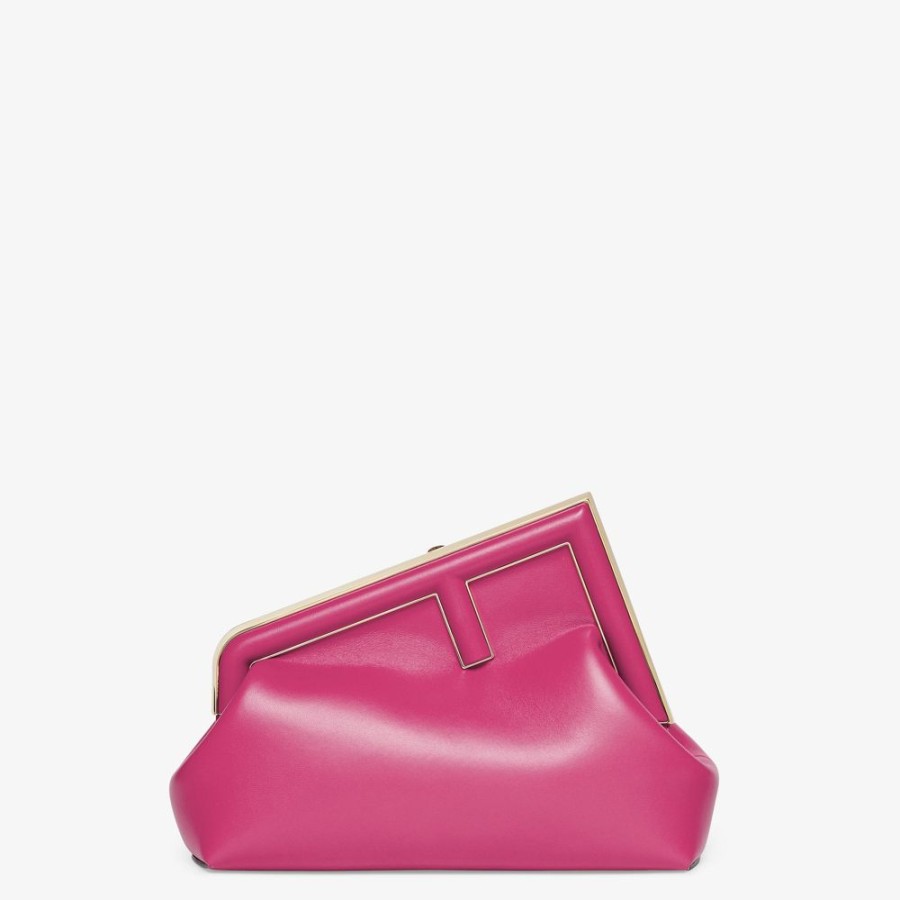 Damen Fendi Clutches & Pochetten | Tasche Aus Leder In Fuchsia