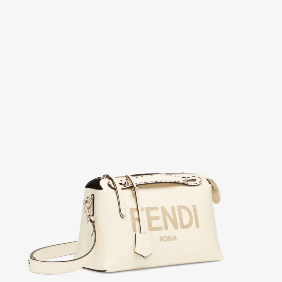 Damen Fendi Boston Bags | Boston Bag Aus Leder In Weis