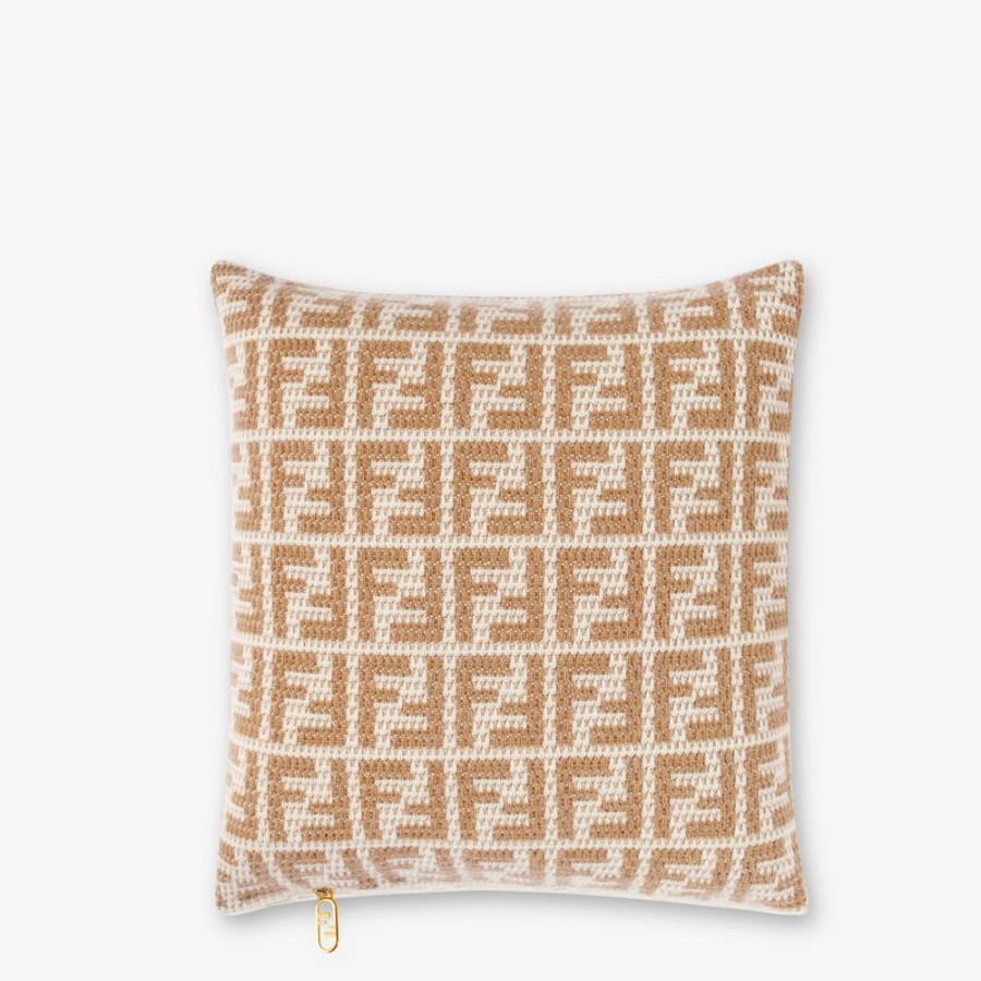 Home Decor & Lifestyle Fendi Textile Accessoires | Kissen Aus Kaschmir In Beige