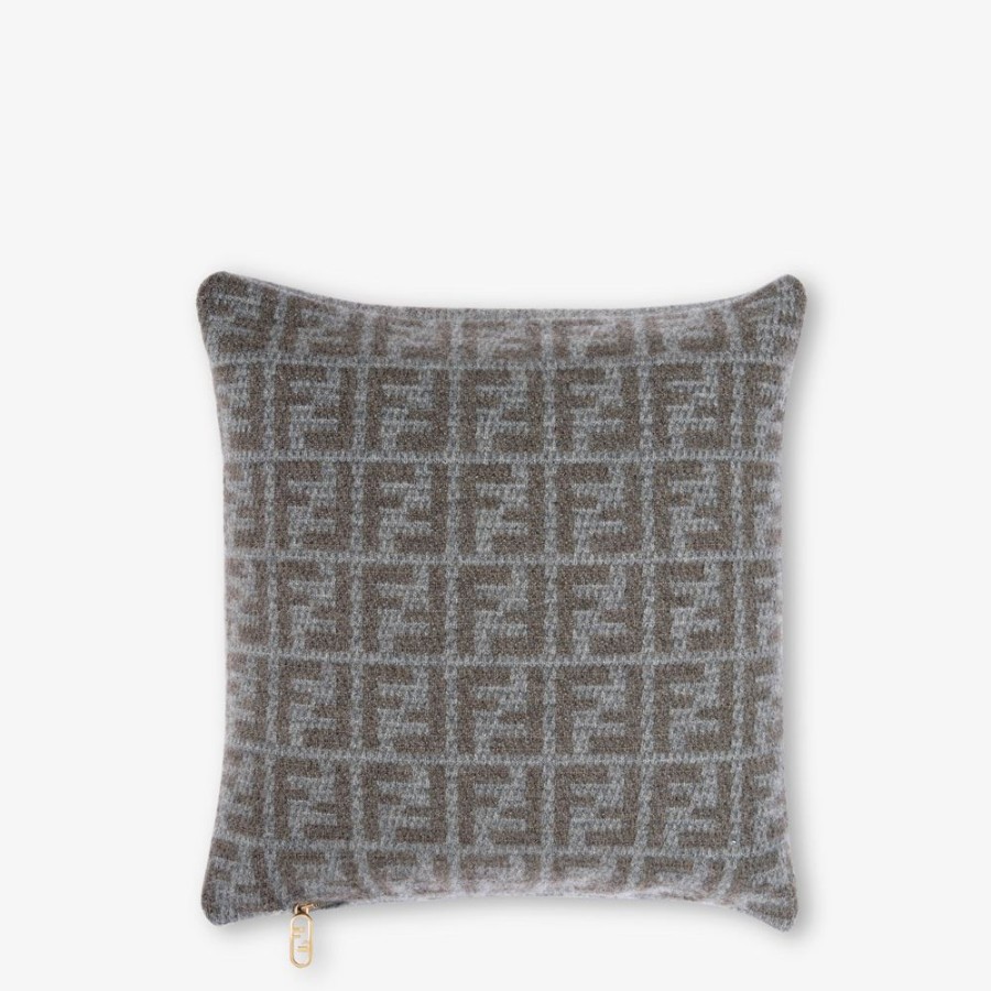 Home Decor & Lifestyle Fendi Textile Accessoires | Kissen Aus Kaschmir In Grau